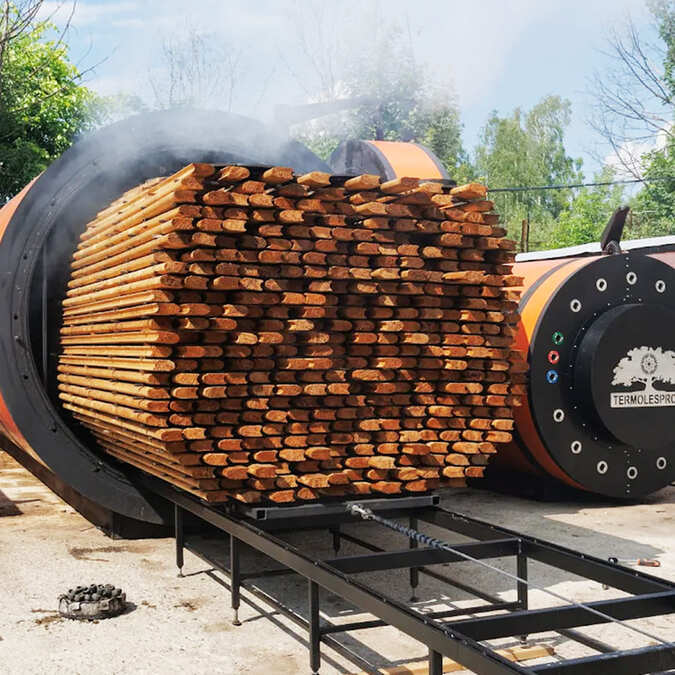 Equipment for drying and thermal processing of wood