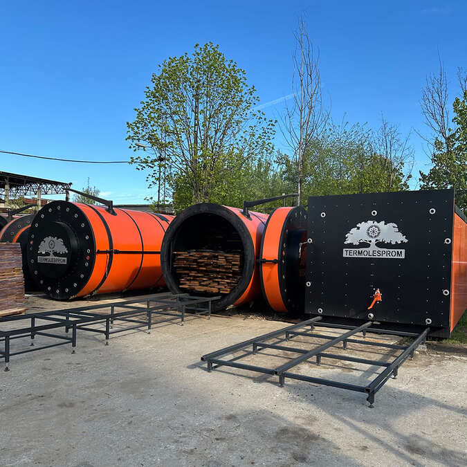 Equipment for drying and thermal processing of wood